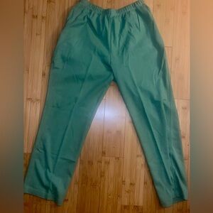 Woman’s Landsend  Green cotton Pants.